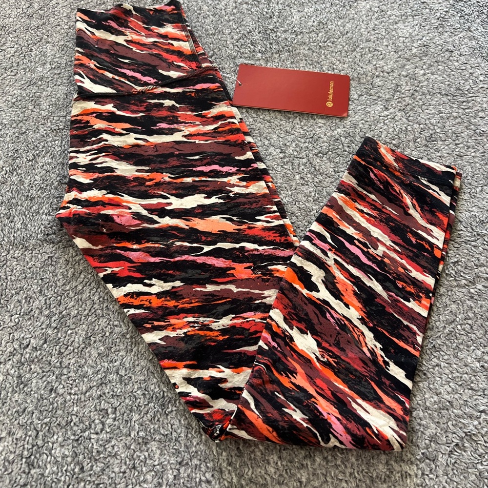 Lululemon lunar new year print brand new align HR 25” size 4 yoga pants